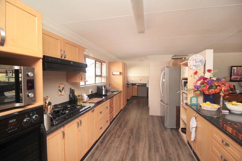 3 Bedroom Property for Sale in Fraaiuitsig Western Cape